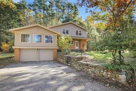 66 New Boston Rd Sturbridge, MA 01566