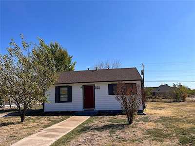 125 Collins Court Blue Mound, TX 76131