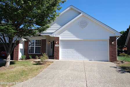 106 Charlton Wynde Dr Louisville, KY 40245