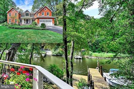 155 Topeg Dr Severna Park, MD 21146