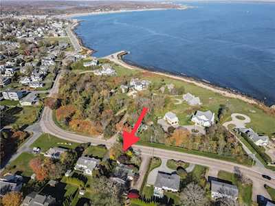 251 Ocean Rd Narragansett, RI 02882