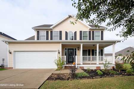 6128 Sweetbay Dr Crestwood, KY 40014