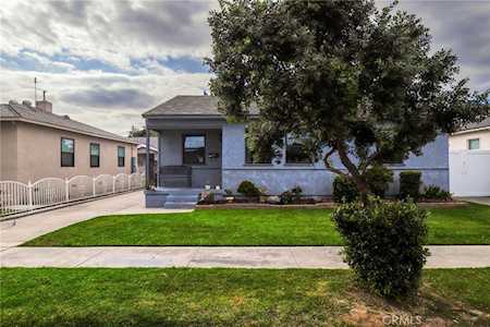 5955 Bellflower Blvd Lakewood, CA 90713