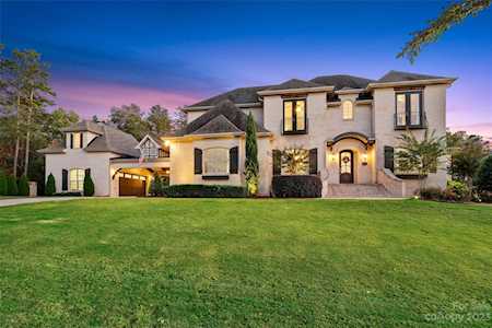 823 Harvest Pointe Dr Fort Mill, SC 29708
