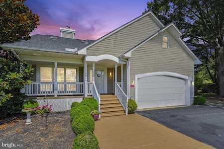 207 Chad Place Ocean View, DE 19970