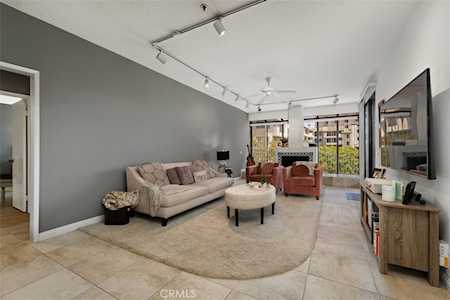 270 Cagney #203 Newport Beach, CA 92663