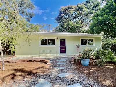 708 61st St S Gulfport, FL 33707