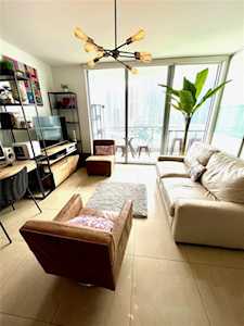 90 SW 3rd St #2203 Miami, FL 33130