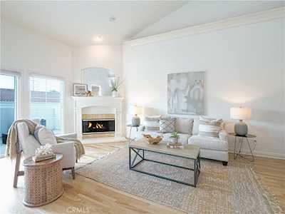 234 S Guadalupe Ave #D Redondo Beach, CA 90277