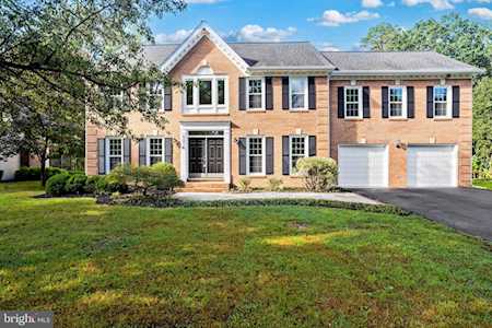 6614 Pelhams Trace Centreville, VA 20120