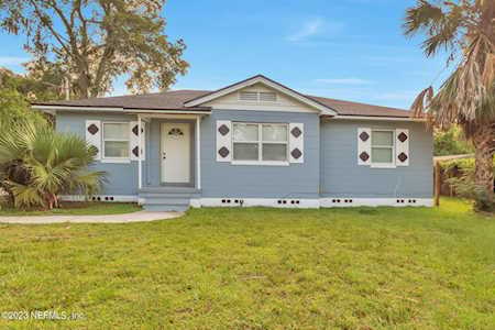 7851 Paul Revere DR Jacksonville, FL 32208