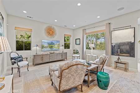 4627 Estrella Ct Cypress, CA 90720