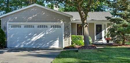 24951 Bayfair Ct Bay Village, OH 44140