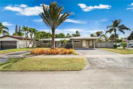 2152 NE 61st Ct Fort Lauderdale, FL 33308