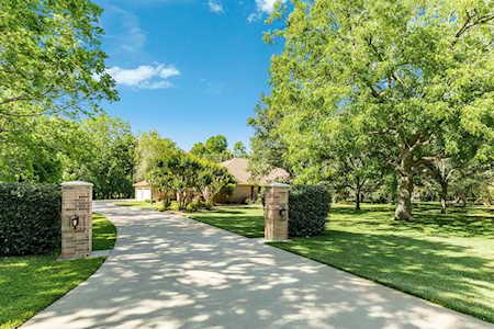 9322 Thompson Lake Dr Missouri City, TX 77459