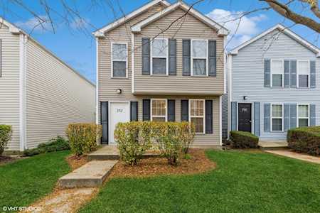737 Serendipity Dr Aurora, IL 60504
