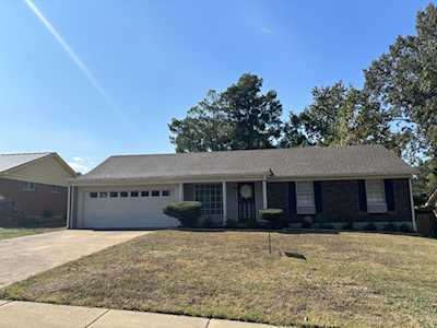 1083 Parkrose Ave Memphis, TN 38109