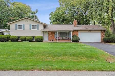 41150 Bruce Ave Plymouth Twp, MI 48170