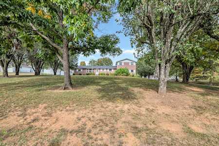 104 Edgebrook Rd Goodlettsville, TN 37072