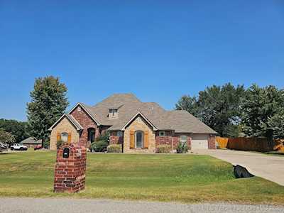 8535 E Amber Ct Claremore, OK 74019