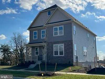 10040 Lewis Dr Damascus, MD 20872
