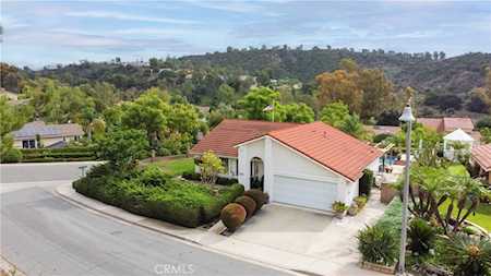 22172 Oro Blanco Mission Viejo, CA 92691