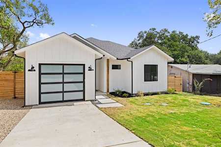 10803 W Lakeview DR Jonestown, TX 78645