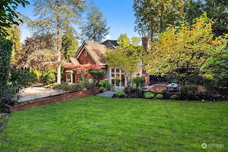 3324 78th Place NE Medina, WA 98039