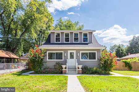 8225 Highpoint Rd Clearwater Beach, MD 21226