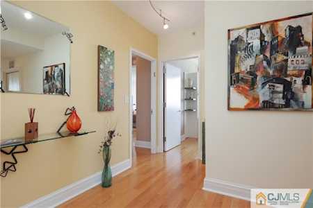 1 Spring Street #1701 New Brunswick, NJ 08901
