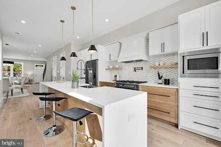 804 9th St NE Washington, DC 20002