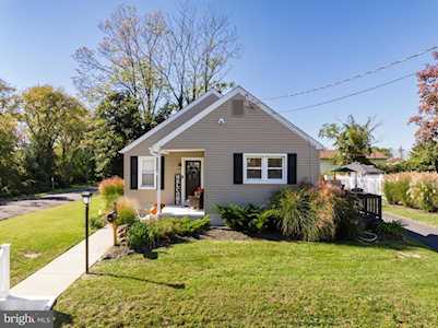 144 Rose Ave Bellmawr, NJ 08031