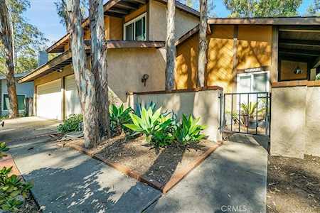 25211 Longwood Ln Lake Forest, CA 92630