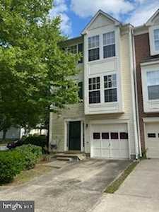 10611 Mary Carroll Ct Upper Marlboro, MD 20772