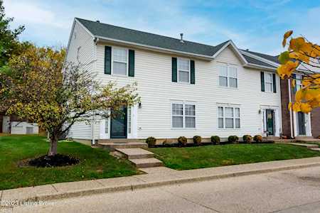 9401 Bayberry Green Ln Louisville, KY 40291