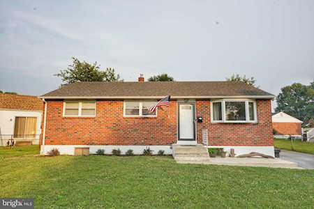 51 Ivy Ln New Castle, DE 19720