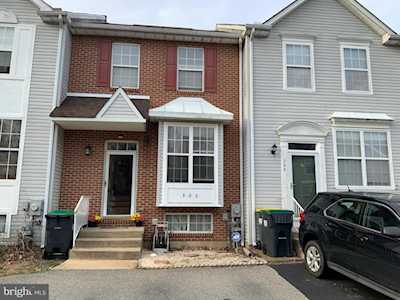 306 Victoria Blvd Newark, DE 19702