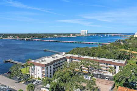 118 Halifax Avenue #208 Daytona Beach, FL 32118
