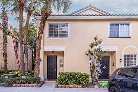 4834 NW 58th Mnr Coconut Creek, FL 33073