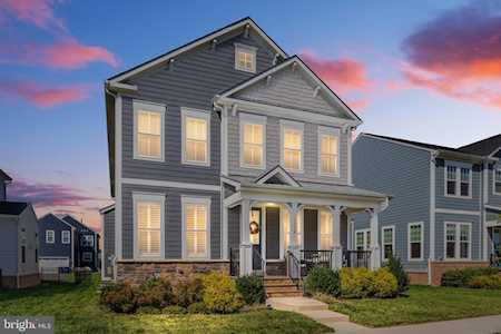 1110 Justinian St SE Leesburg, VA 20175