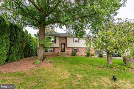 522 Pleasant Valley Rd Denver, PA 17517