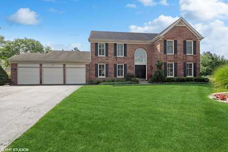 240 Birchwood Dr Barrington, IL 60010
