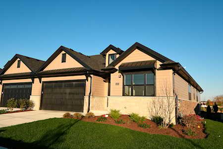 1330 Lacoma Ct Lockport, IL 60441