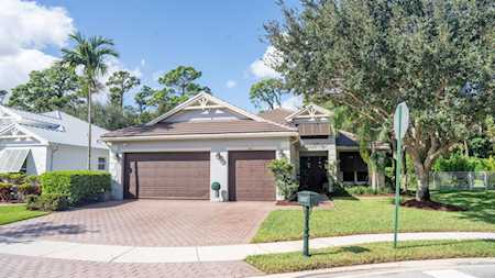 9457 Madewood Court Royal Palm Beach, FL 33411