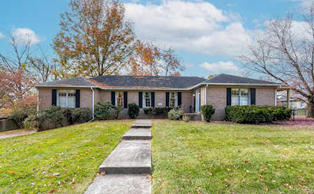 1300 Gainesway Dr Lexington, KY 40517