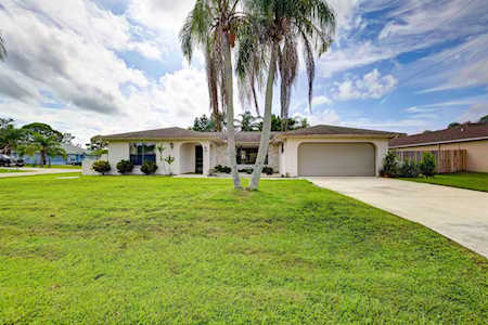 502 SW Twig Avenue Port St Lucie, FL 34953
