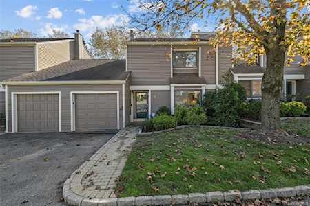 49 Milton Ct Port Chester, NY 10573