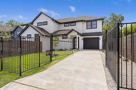 403 Hackberry LN #A Austin, TX 78753