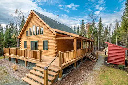 147 Mirror Lake Estates Dr Whitefield, NH 03598