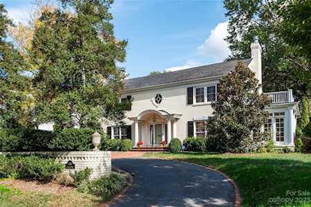 Real estate in Charlotte, North Carolina: What you can get for $1M